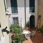 La Chicca 3*