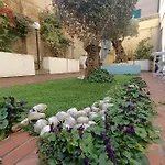 La Chicca Bed & Breakfast 3*
