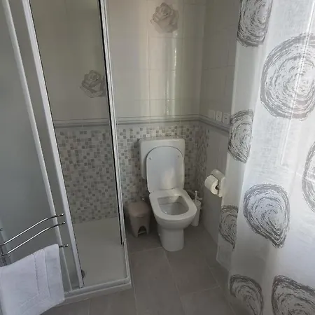 Oda ve Kahvaltı La Chicca